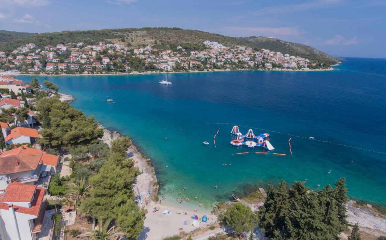 Zigulin Apartment Trogir Buitenkant foto