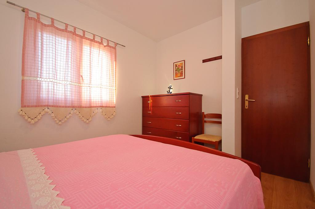 Zigulin Apartment Trogir Buitenkant foto