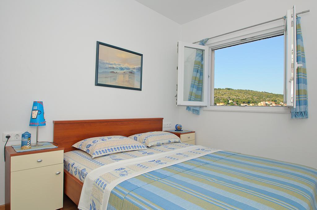 Zigulin Apartment Trogir Buitenkant foto