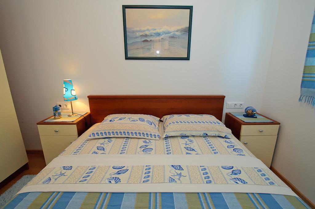Zigulin Apartment Trogir Buitenkant foto